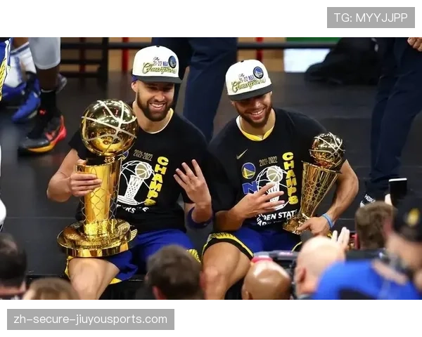 勇士队继续追逐历史,争夺千禧冠军,勇士队夺冠球员名单 勇士队继续追逐历史,争夺千禧冠军,勇士队夺冠球员名单